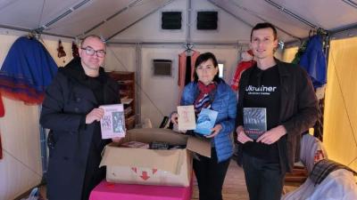Дарунки від благодійників для Посад-Покровської сільської бібліотеки