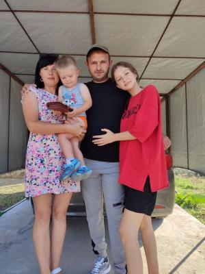 Ігор Колесніченко з родиною. Фото: вебсайт «Суспільне Херсон»