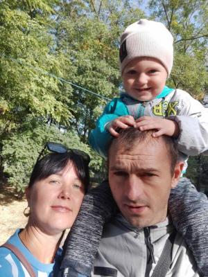 З дружиною і сином. Фото: інтернет-видання «Білозерка. Інфо»