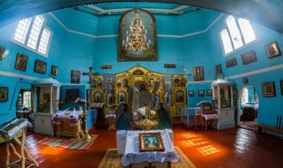 Інтер’єр церкви до знищення її росіянами. Фото: онлайн-медіа «Громадське радіо»