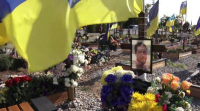 Могила захисника. Скріншот кадру із відео ТРК «Рудана»