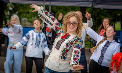 Ірина до повномасштабного вторгнення росії в Україну на сальса-вечірці. Автор: Сергій Кубанов. Фото: інтернет-видання «Кавун. City»