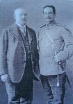 Фрідріх Едуардович Фальц-Фейн (зліва) та його сподвижник Петро Кузьмич Козлов.