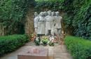 <p>
	Пам'ятник парашютистам-десантникам, які загинули в роки Великої Вітчизняної війни</p>
<p>
	 </p>
<p>
	 </p>
